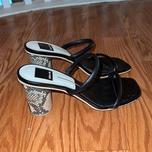 Dolce vita sandals